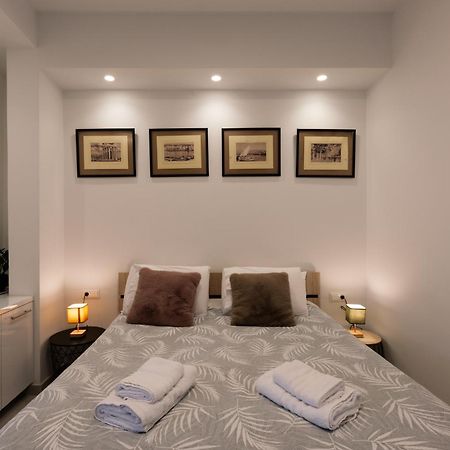 Modern Studio Apartment B Athens Exterior photo